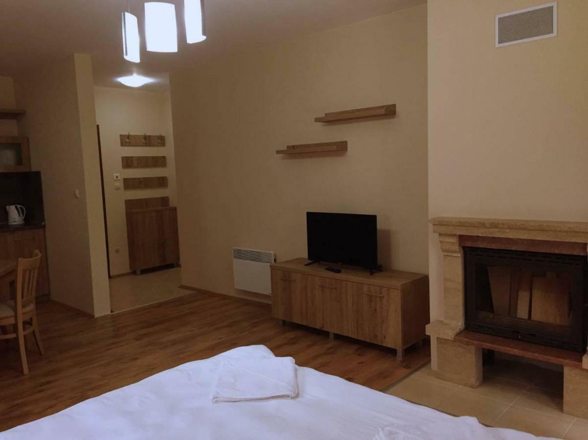 Northstar Ski Apartment In Mountain Lake Hotel Pamporovo Kültér fotó